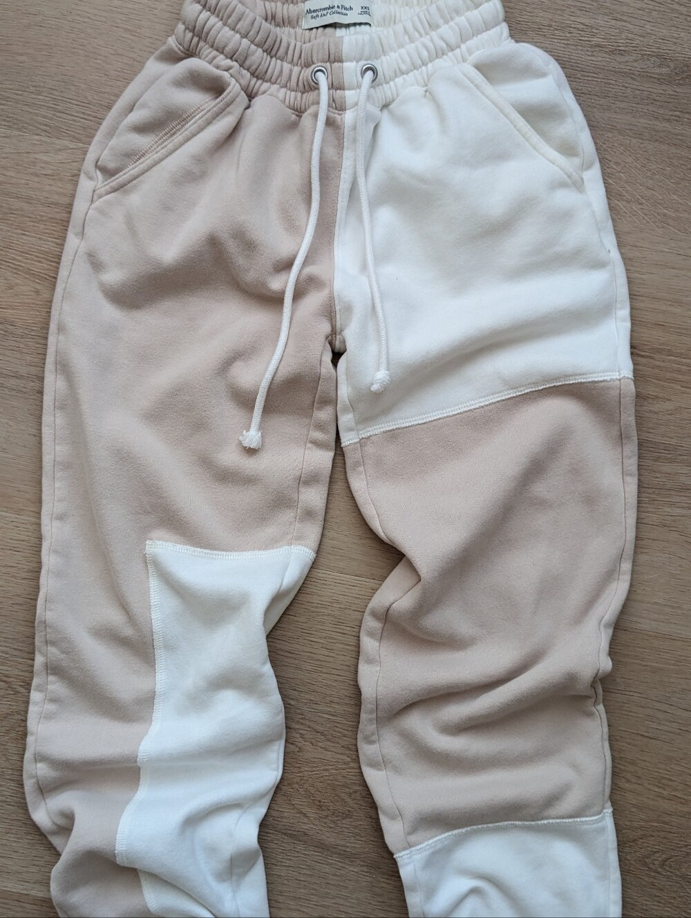 Abercrombie & Fitch Patchwork Colorblock White And Beige Sweatpants Joggers - Picture 4 of 5